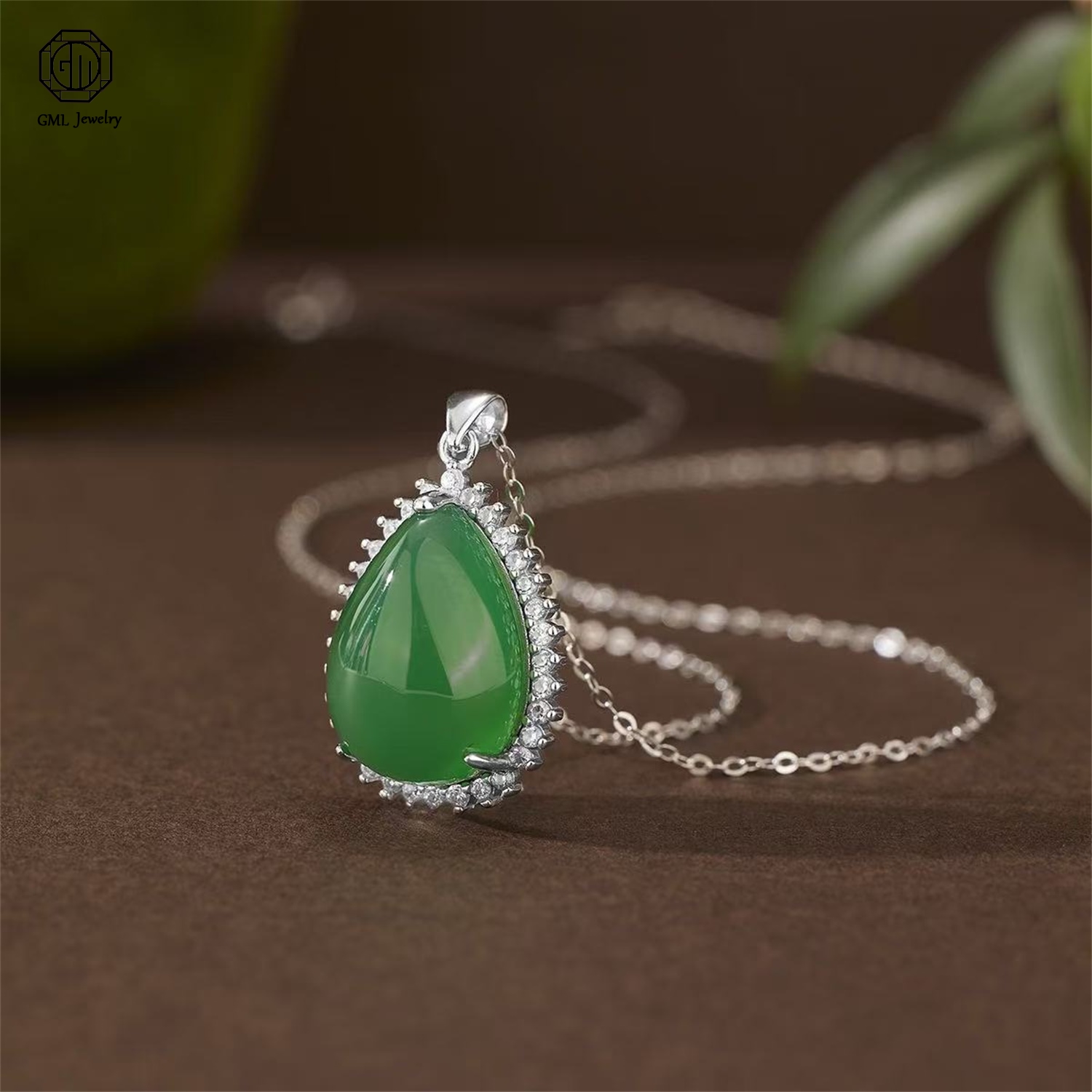 Luxury Gifts Jewelry & Watches Namfleg Mostar - Collana con Pendente a Goccia in
