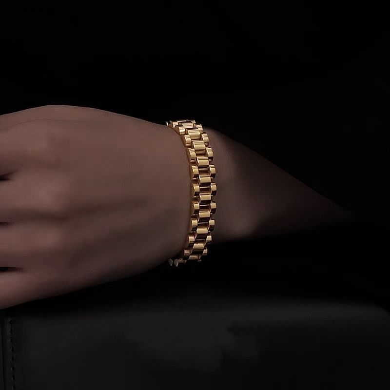 Bracciale Orologio Cubano di L - Jewelry Watches For Men recensione e prezzo