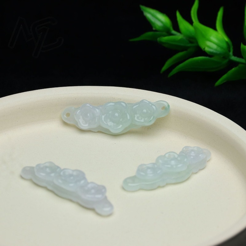 1 Pezzo Fiore in Giada Natural - Luxury Gifts Jewelry & Watches Namfleg Mostar recensione e prezzo