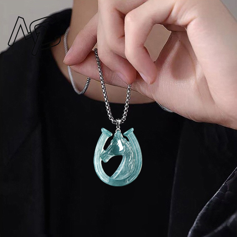 Collana con Pendente a Zoccolo - Jewelry & Watches Sp Z Oo Janów Lubelski recensione e prezzo